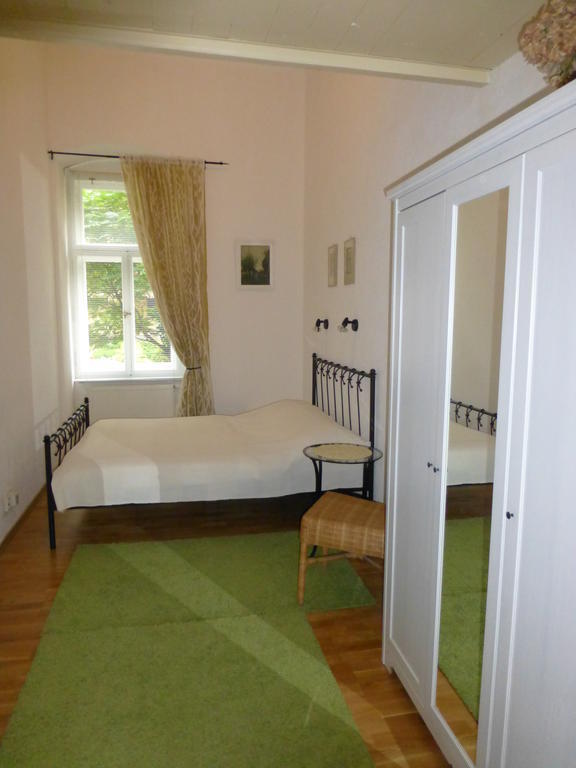 Apartment Sadova Karlovy Vary Room photo